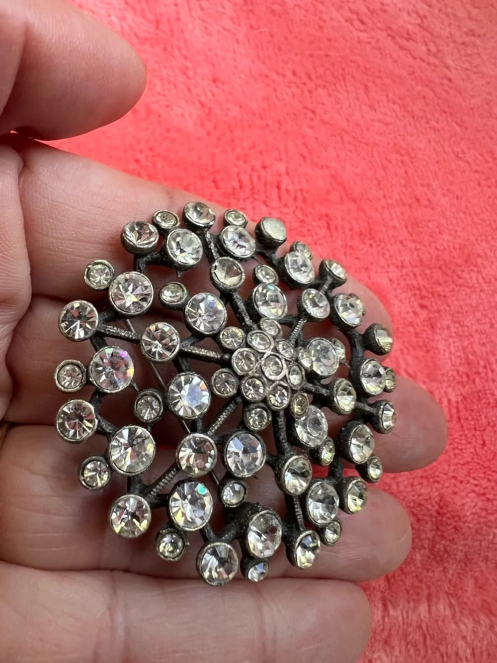 Vintage Crystal Burst Rhinestone Brooch - Silver Tone